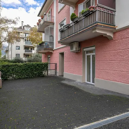 Heinz Apartment *